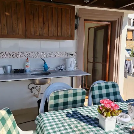 Отель Summer In Bodrum With 2 Car Parking 4 Bedroom 3 Bathroom 2 Garden فيلا مصيف مكونة من 4 غرفة و 3 حمام و حديقتين في بودروم تركيا Миляс
