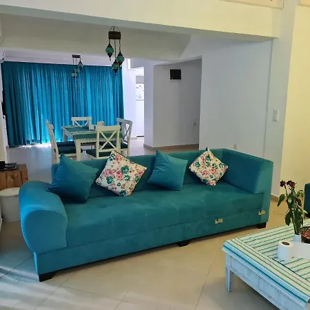 Отель Summer In Bodrum With 2 Car Parking 4 Bedroom 3 Bathroom 2 Garden فيلا مصيف مكونة من 4 غرفة و 3 حمام و حديقتين في بودروم تركيا *