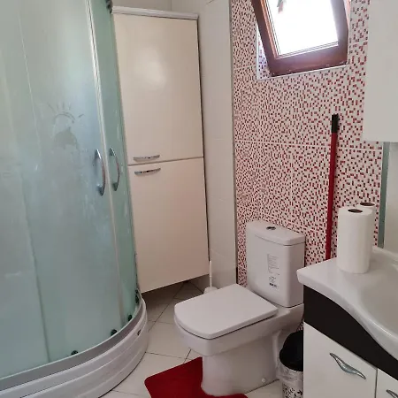 Отель Summer In Bodrum With 2 Car Parking 4 Bedroom 3 Bathroom 2 Garden فيلا مصيف مكونة من 4 غرفة و 3 حمام و حديقتين في بودروم تركيا *