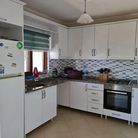 Summer In Bodrum With 2 Car Parking 4 Bedroom 3 Bathroom 2 Garden فيلا مصيف مكونة من 4 غرفة و 3 حمام و حديقتين في بودروم تركيا Hotel *